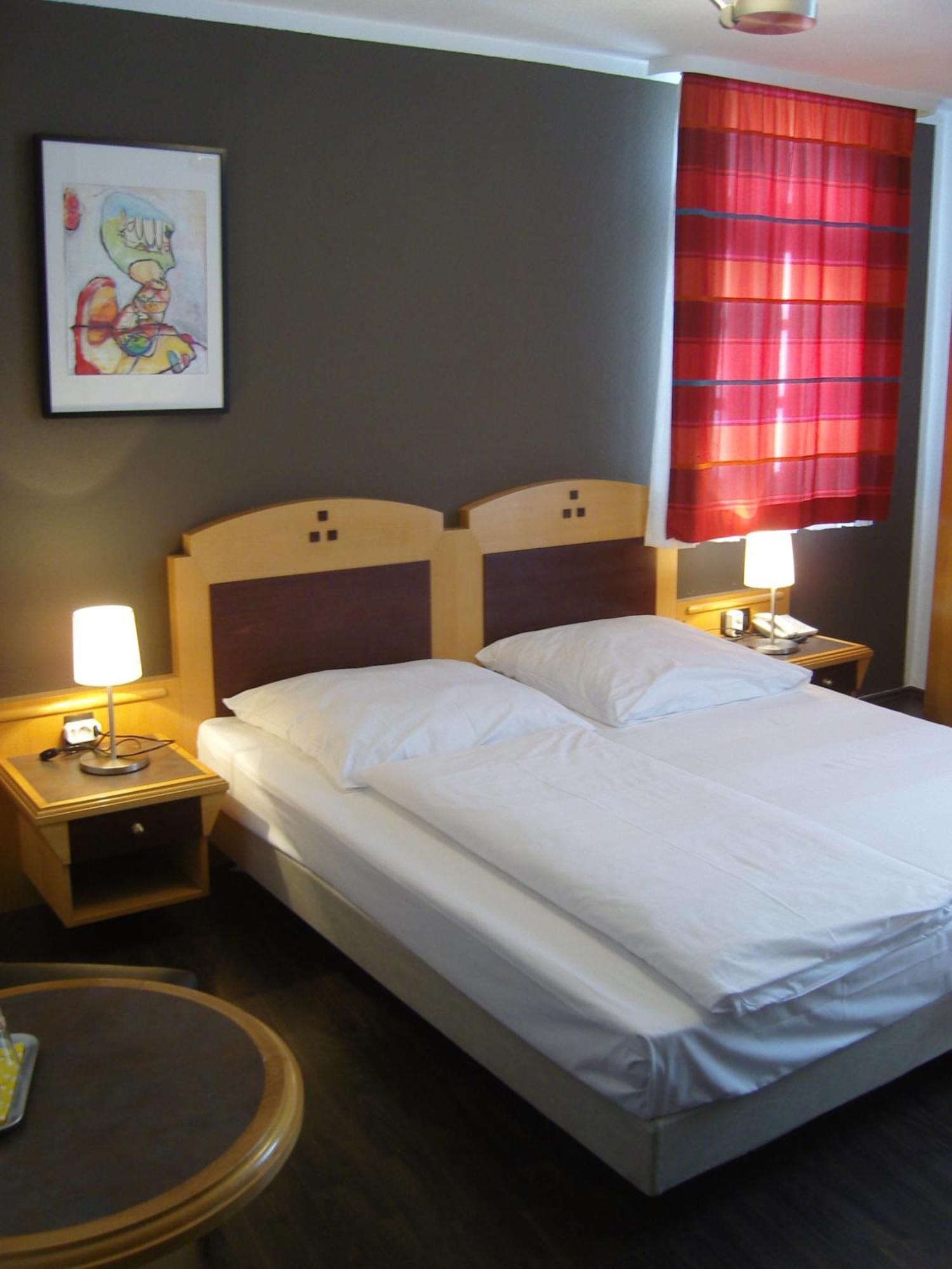 Hotel Zum Loewen Bad Homburg vor der Höhe Zewnętrze zdjęcie