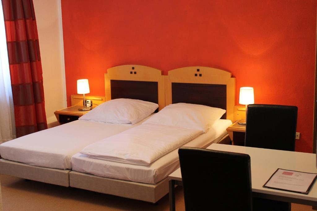 Hotel Zum Loewen Bad Homburg vor der Höhe Pokój zdjęcie